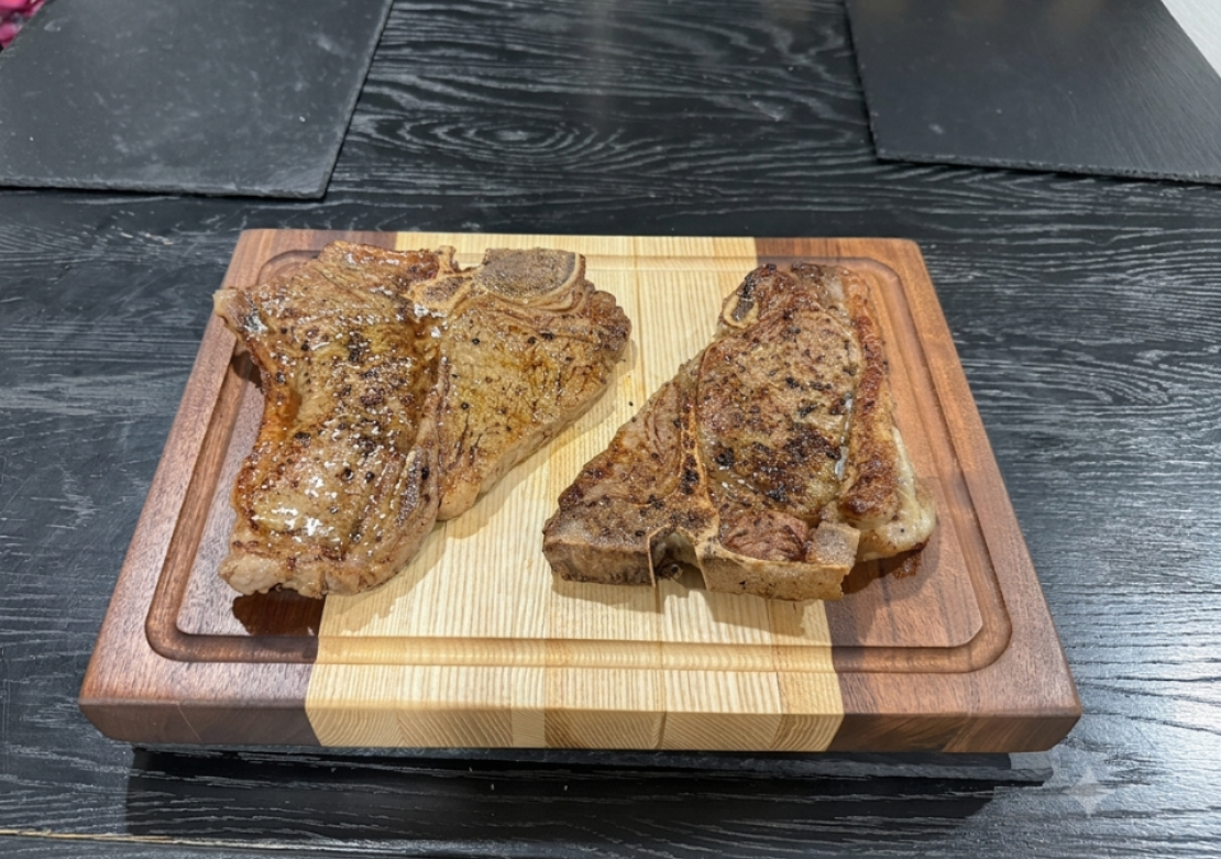 Red Oak & Walnut Board — photo 2